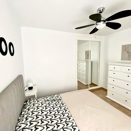 Locos Beach Holiday Apartments Torrevieja Dış mekan fotoğraf