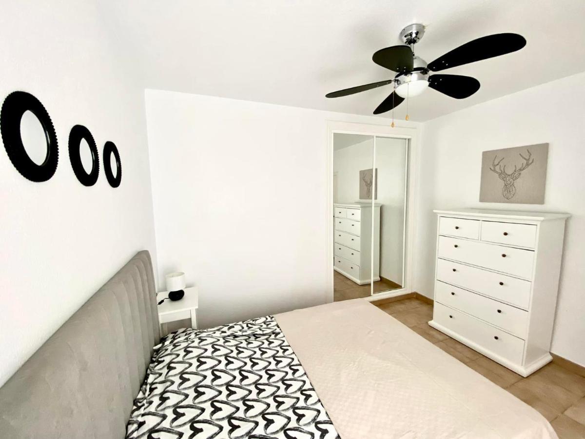 Locos Beach Holiday Apartments Torrevieja Dış mekan fotoğraf